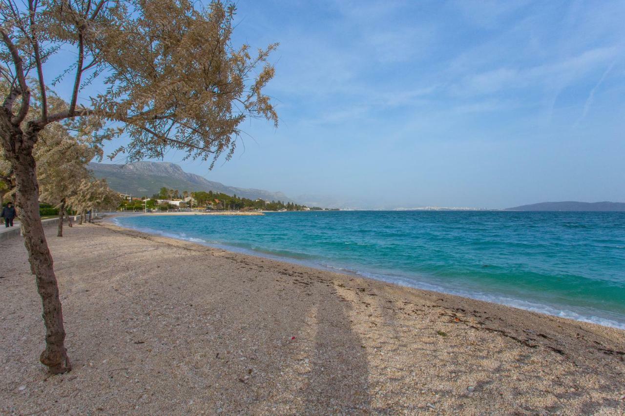 Seafront Apartment In Historical Cippico Castle Kaštela 외부 사진