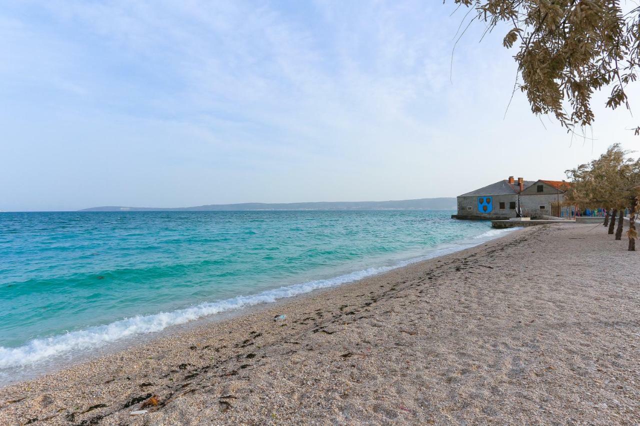 Seafront Apartment In Historical Cippico Castle Kaštela 외부 사진